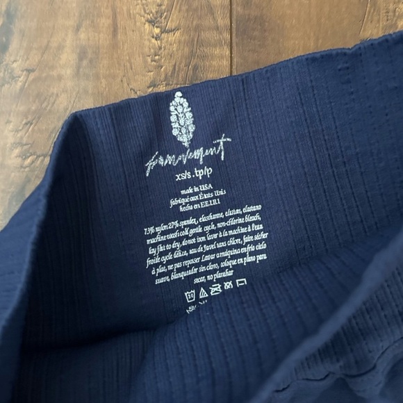 FREE PEOPLE • SHORTS - Picture 6 of 6